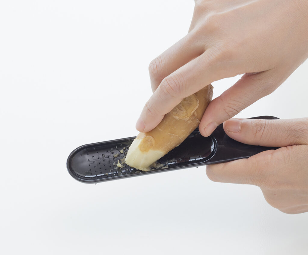 KK-365_薬味おろし_ウィムッシュ・シリーズ_KOKUBO小久保工業所_使用シーン